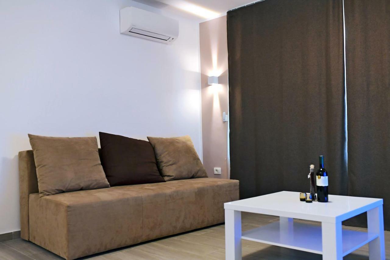 Apartment Luce Njivice Kültér fotó